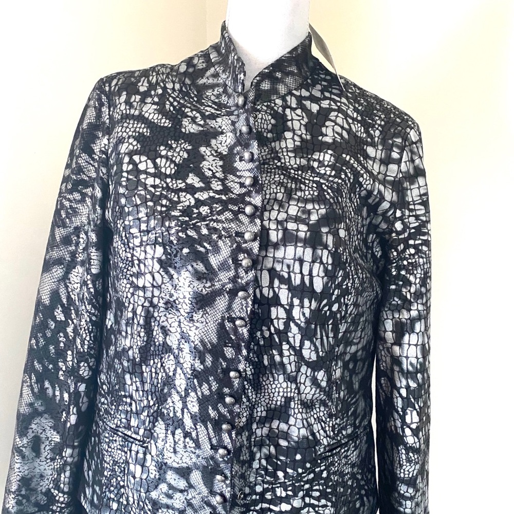 New Chico’s black and silver blazer